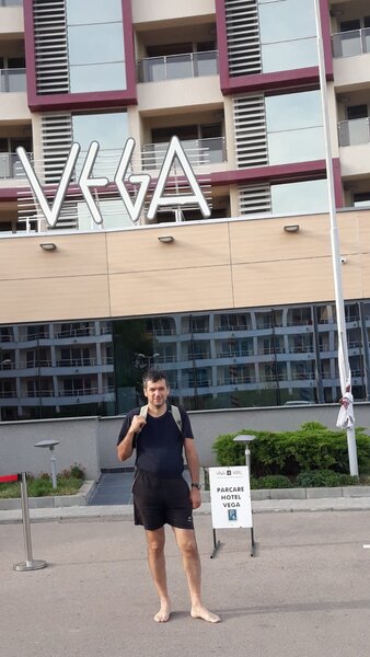Bucurestean caut tanara pentru prietenie.