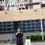 Bucurestean caut tanara pentru prietenie
